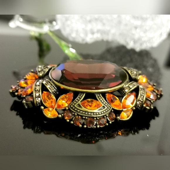 Joan Rivers Signed Vintage  Topaz Rhinestone Brooch Pin - Picture 6 of 9